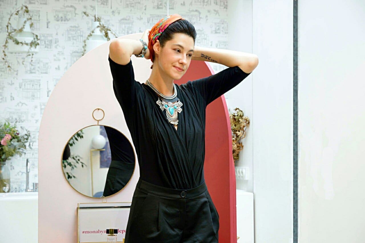 Un look éthique et écologique, oui, ça peut être chic et élégant ! Changez de regard sur la mode éthique et découvrez ce look mi art-déco mi-boho 100% respectueux de la planète et des humains qui y vivent !